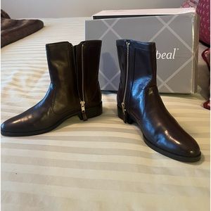 Sz 6 Ann Taylor dark brown leather boots, like new!